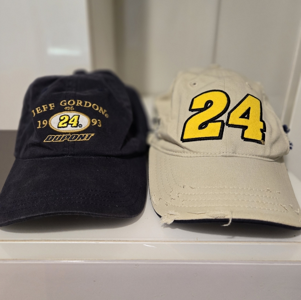 Jeff Gordon 2 Baseball Hats Never Worn